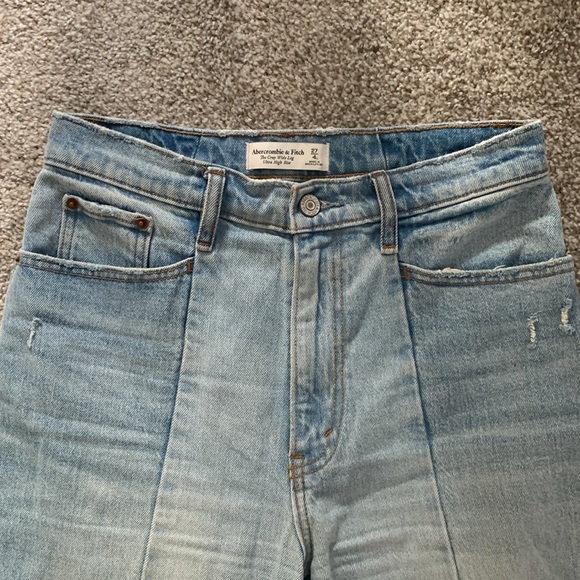 Abercrombie crop wide leg ultra high rise jeans - Picture 3 of 8